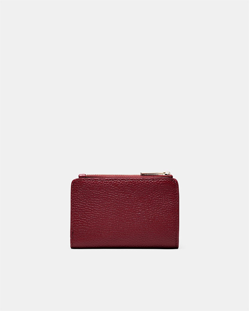 Yvette Wallet