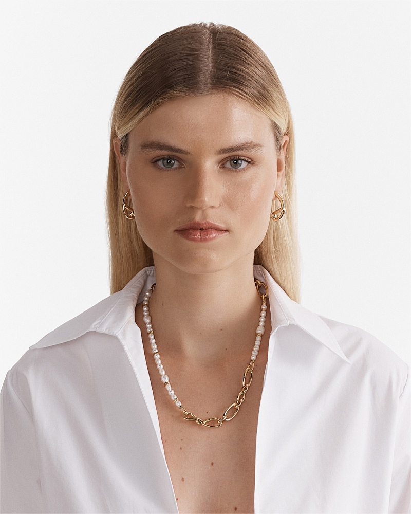 Mila Necklace