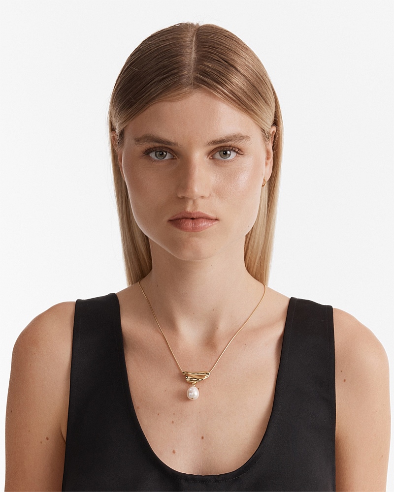 Curtain Call Pendant Necklace