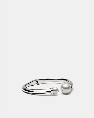 En Pointe Pearl Bangle