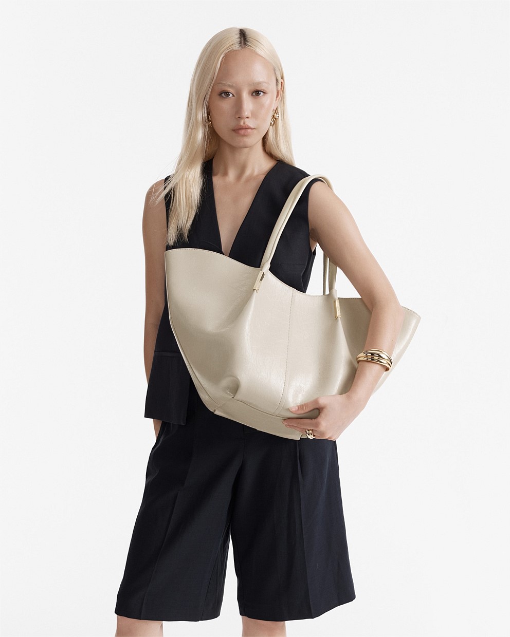 【MIMCO】Mayara Tote Bag/レザートート/マグネット開閉 Mimco Mayara Tote Bag | David Jones